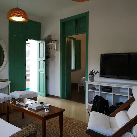 בית נופש Casa Con Cuevita *
