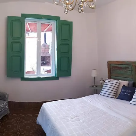 Casa Con Cuevita * טרור