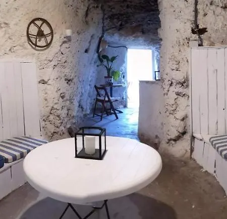 Casa Con Cuevita בית נופש טרור